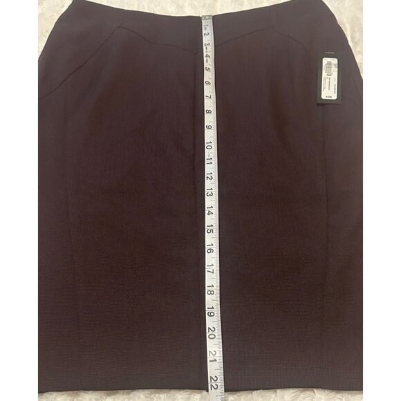 Worthington Burgundy Black Pencil Skirt Check Pattern Poly Blend Women's Size 8 - Picture 6 of 16